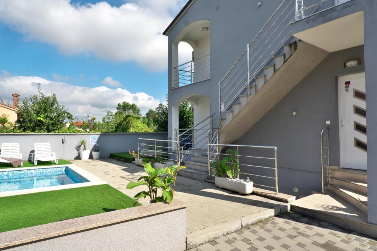 Villa Miskovic Banjole Exterior foto